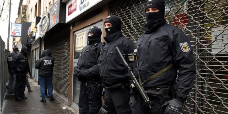 Almanya polisinden Türkiye'ye gönderilen kara para için bir operasyon daha