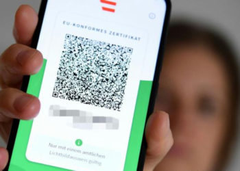 Almanya'da aşı kimliğinde sahtecilik şüphesi: 2 gözaltı