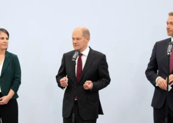 Almanya'da koalisyon görüşmeleri başlıyor