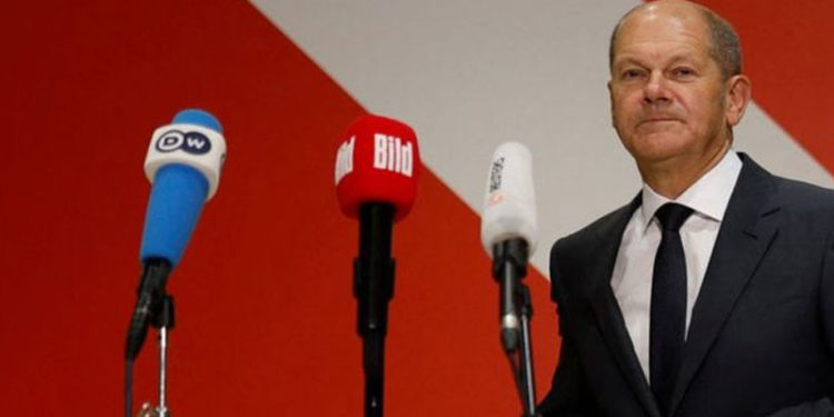 Almanya'da kritik koalisyon görüşmeleri başlıyor: Sosyal Demokratlar hükümeti kurabilecek mi?