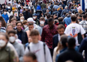 Almanya’da Covid-19 vaka sayısı 5 ayın zirvesine çıktı