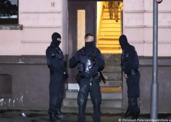 Almanya’dan Türkiye’ye kara para operasyonu: 46 kişinin evi basıldı