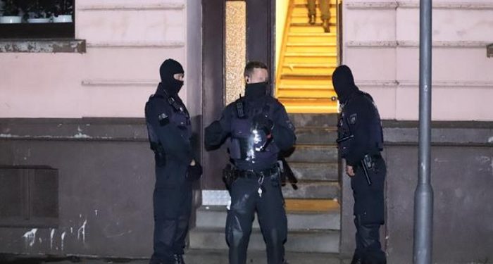 Almanya’dan Türkiye’ye kara para operasyonu: 46 kişinin evi basıldı