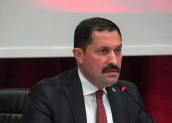 Amasya Valisi de ‘telefon soran dayı’ ağzıyla konuştu: ‘İnsanlar iş beğenmediğinden dolayı işsiz’