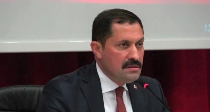 Amasya Valisi de ‘telefon soran dayı’ ağzıyla konuştu: ‘İnsanlar iş beğenmediğinden dolayı işsiz’
