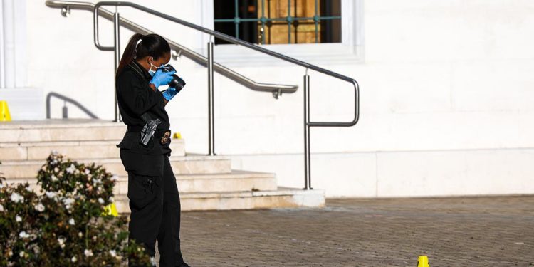 Amerika Diyanet Merkezi'nin bahçesinde silahlı saldırı: 1 yaralı