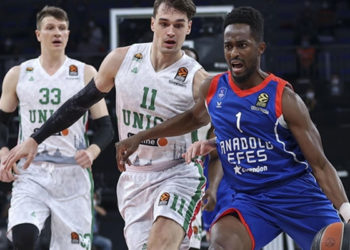 Anadolu Efes, Rusya temsilcisi UNICS Kazan'ı 71-68 yendi
