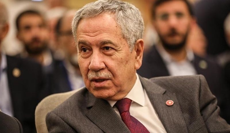 Arınç'tan AKP'ye sert eleştiri: Arabasında kokain çeken adamı alıp merkeze koymuşlar