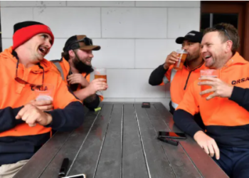 Avustralya'nın en kalabalık şehri Sydney'de 106 gün sonra Covid kısıtlamaları hafifledi