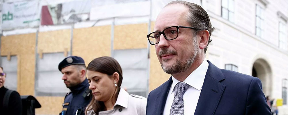 Avusturya'da Kurz'un istifasının ardından görevi Dışişleri Bakanı Schallenberg devraldı