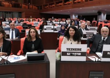 Aydeniz: İktidarın sarılacağı tek yol savaş, işgal ve talan politikası