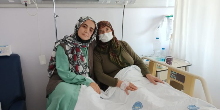 Ayşe Özdoğan’ın annesine kesin teşhis konuldu: 3. evre kanser