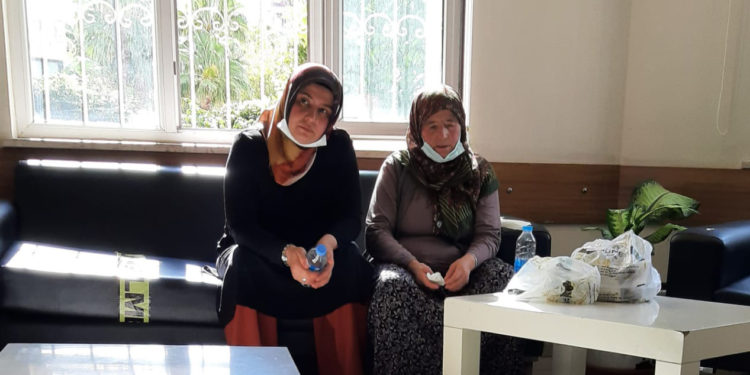 Ayşe Özdoğan’ın kanser hastası 72 yaşındaki annesi gözaltına alındı