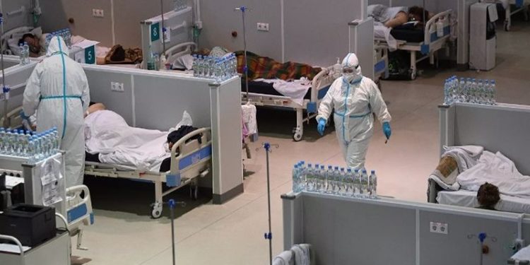 Ağır hasta ve ölümlerin hızla arttığı Moskova’da doktorlardan uyarı