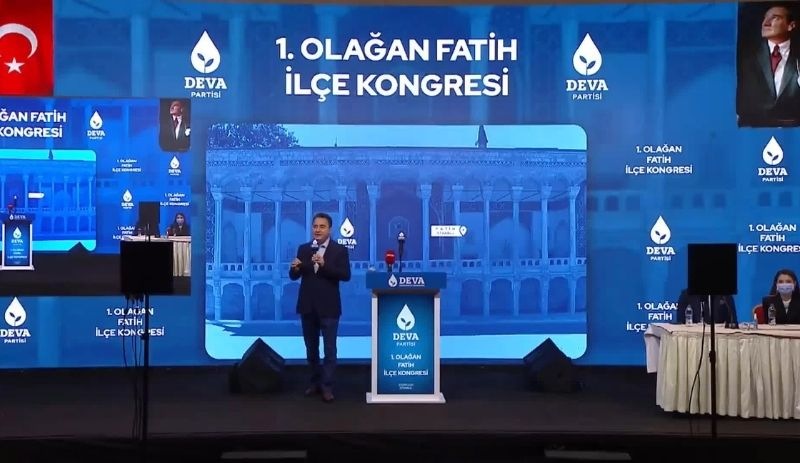 Babacan: Erdoğan birlikte yola çıktığı kadınlara kulak asmadı