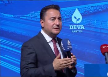 Babacan’dan faiz indirimine tepki: ‘Merkez Bankası’nın tek kolu kırık’