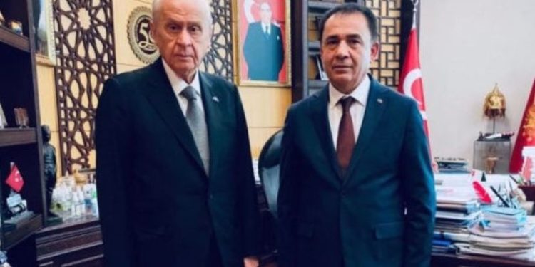 Bahçeli, kendisiyle görüştükten sonra istifa eden HSK üyesinin oğluna da 'görevden el çektirdi'