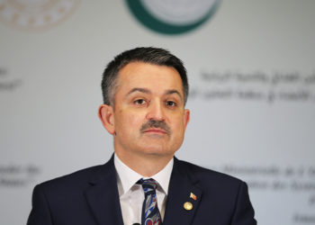 Bakan Pakdemirli, ÇAYKUR'un mali durumuna ilişkin soruları yanıtsız bıraktı