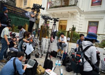 Basın özgürlüğüne bir darbe de Vietnam hükümetinden: Muhalif gazeteciler tutuklandı