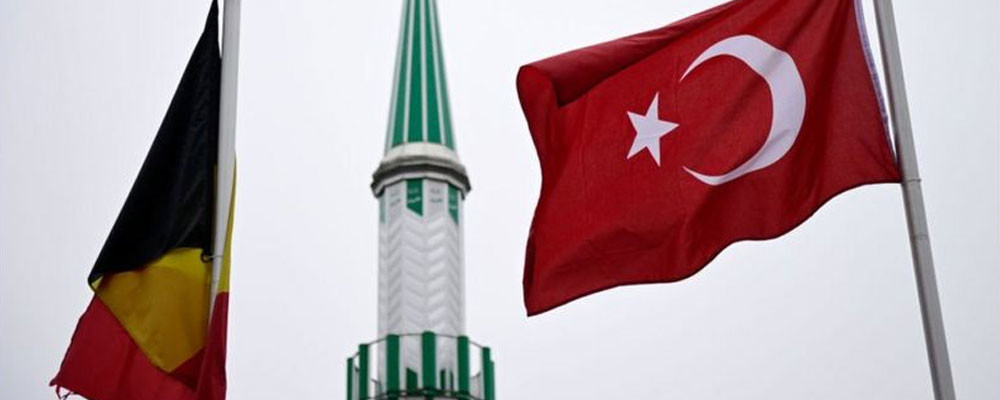 Belçika'da imam maaşlarının Türkiye tarafından ödenmesine son verilecek, cami ruhsatı zorlaştırılacak