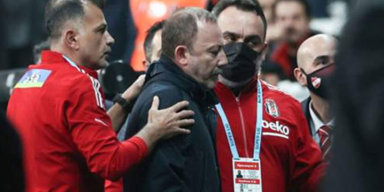 Beşiktaş Teknik Direktörü Sergen Yalçın, PFDK'ya sevk edildi