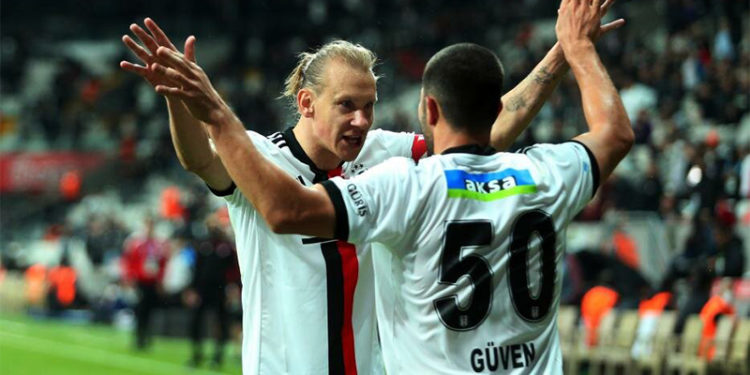 Beşiktaş'tan iç transfer atağı: 3 futbolcu ile sözleşme yenilenecek