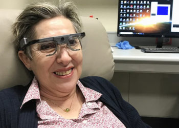 Bilim insanları, beyin implantı ve kamera ile görme engelli bir kişinin görmesini sağladı