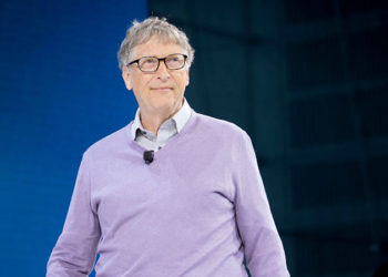 Bill Gates'in geçmişte Microsoft'ta çalışan bir kadına attığı "uygunsuz" mailler nedeniyle uyarıldığı iddia edildi