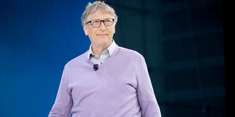 Bill Gates'in geçmişte Microsoft'ta çalışan bir kadına attığı "uygunsuz" mailler nedeniyle uyarıldığı iddia edildi