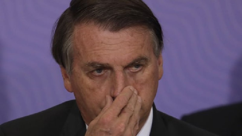 Brezilya Devlet Başkanı Bolsonaro, aşısız olduğu için maça gidemedi; şikayet ederek video çekti