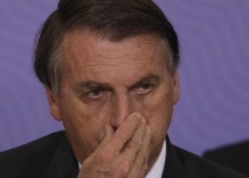 Brezilya Devlet Başkanı Bolsonaro, aşısız olduğu için maça gidemedi; şikayet ederek video çekti