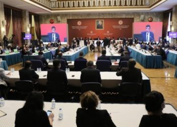 Bütçe Komisyonu’nda tansiyon yükseldi: Gergerlioğlu'ndan Şentop'a tepki