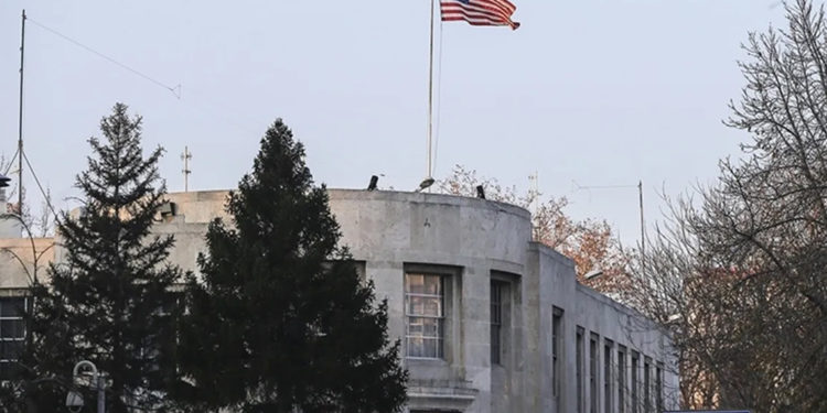 Büyükelçiliklerden tek cümlelik açıklama: İç işlerine karışmayız