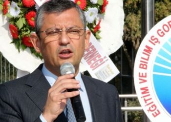 CHP'li Özel: Cumhuriyet demek ümmet yerine milleti esas almaktır