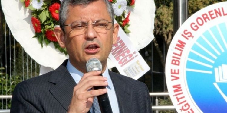 CHP'li Özel: Cumhuriyet demek ümmet yerine milleti esas almaktır