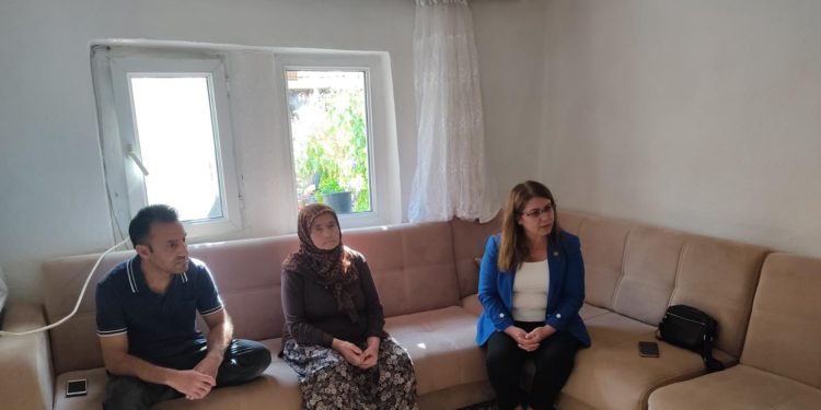 CHP’li Karaca, Ayşe Özdoğan’ın ailesini ziyaret etti: İnfaz derhal durdurulmalı