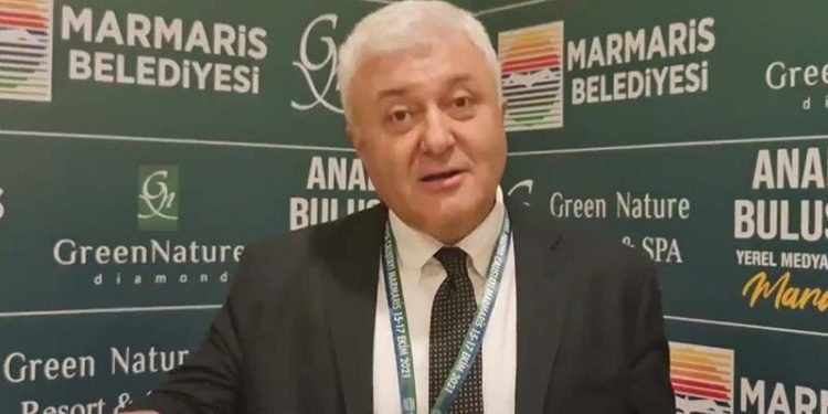 CHP’li Özkan: Camiyi yıkanlar yerine yapılan rezidansta yerinizi aldınız mı?