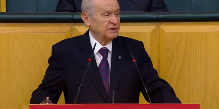 Ceza hukukçusu Prof. Dr. İzzet Özgenç’ten, Bahçeli için TCK 301 hatırlatması