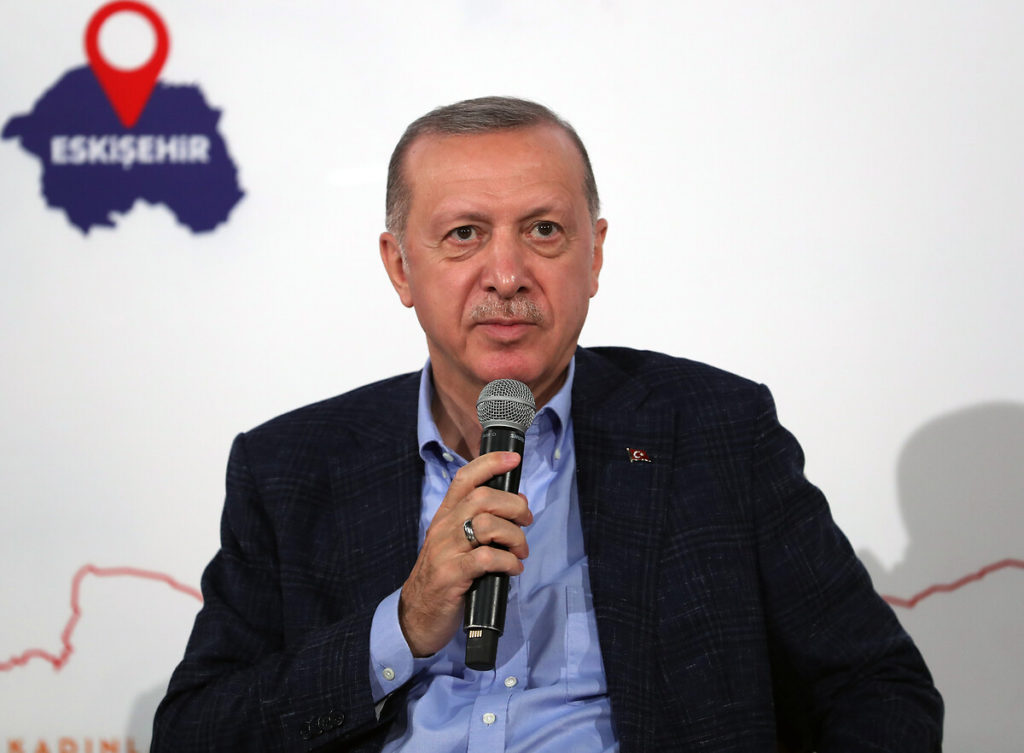 Dünya basını “10 Büyükelçi krizinde” Erdoğan’ın geri adım attığı görüşünde…