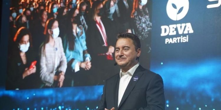 DEVA Partili gençler: Tezkereye 'hayır' denmeliydi, savaş istemiyoruz