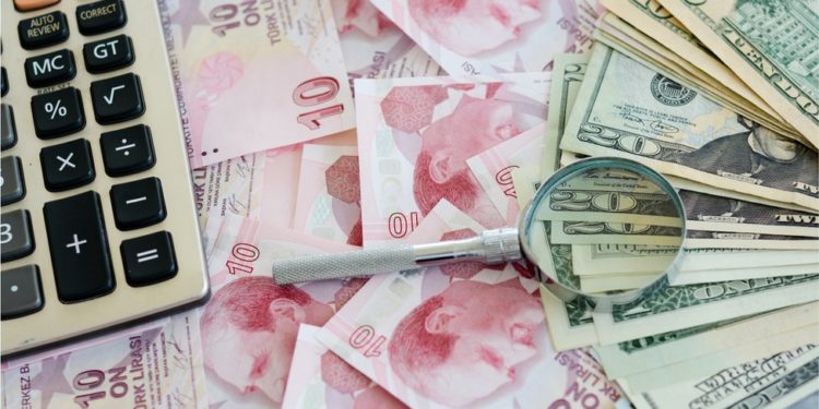 Dolar/TL kurunda faiz indirimi sonrası yeni rekor: 9,66