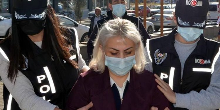 Doçentlik belgesi sahte çıkan Zehra Zulal Atalay Laçin tutuklandı