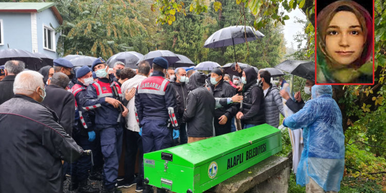 Dr. Rümeysa Berin Şen son yolculuğuna uğurlandı:  KHK’lı Murat Şen, elleri kelepçeli şekilde kızının mezarına toprak attı