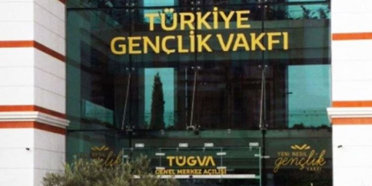 Dönemin Bitlis Vali Yardımcısı Salih Altun, TÜGVA'ya 'sonunuz onlar gibi olacak'