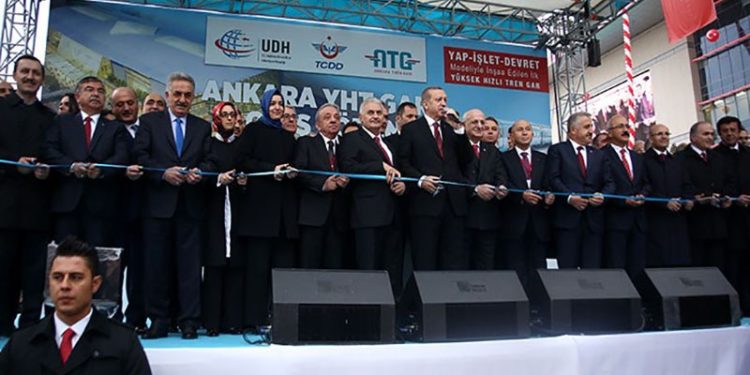 Dünyada en fazla kamu ihalesi alan 'beşli çete'
