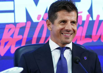 Emre Belözoğlu: Aykut Kocaman'a teşekkür ediyorum