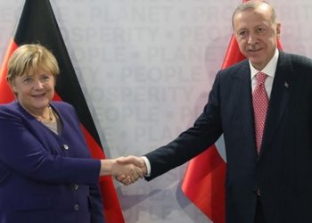 Erdoğan, Merkel ile görüştü