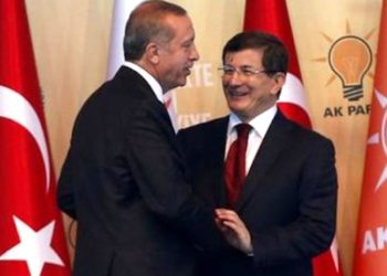 Erdoğan'dan Davutoğlu'na sürpriz açılış daveti