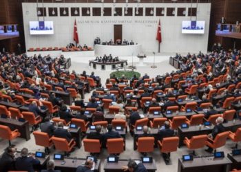 Erdoğan'dan 'K&uuml;rt sorununu biz &ccedil;&ouml;zd&uuml;k' iddiası