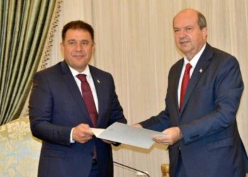Erk Acarer: KKTC Başbakanı Saner'in g&ouml;r&uuml;nt&uuml;lerini izledim, pisliğin dibi